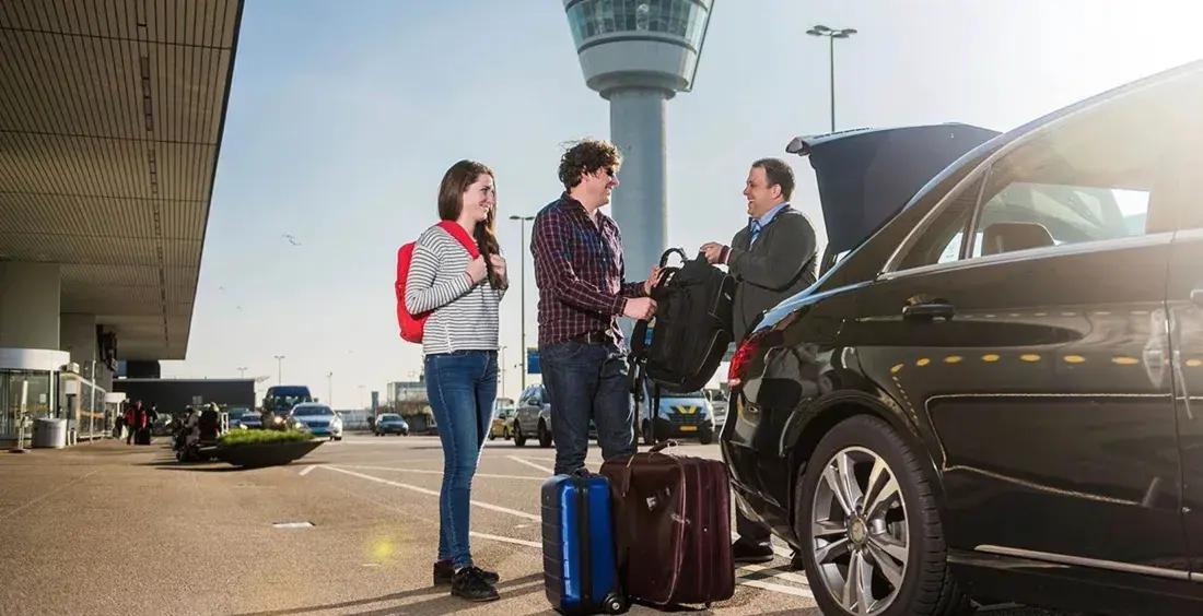 Airport Limo & Car Service in Boston, MA