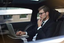 How Using a Luxury Car Service Can Increase Your Business Success 