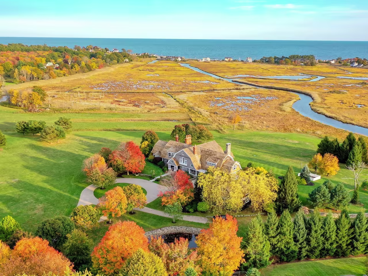 Premium Chauffeured Service from Logan Airport to North Hampton, NH