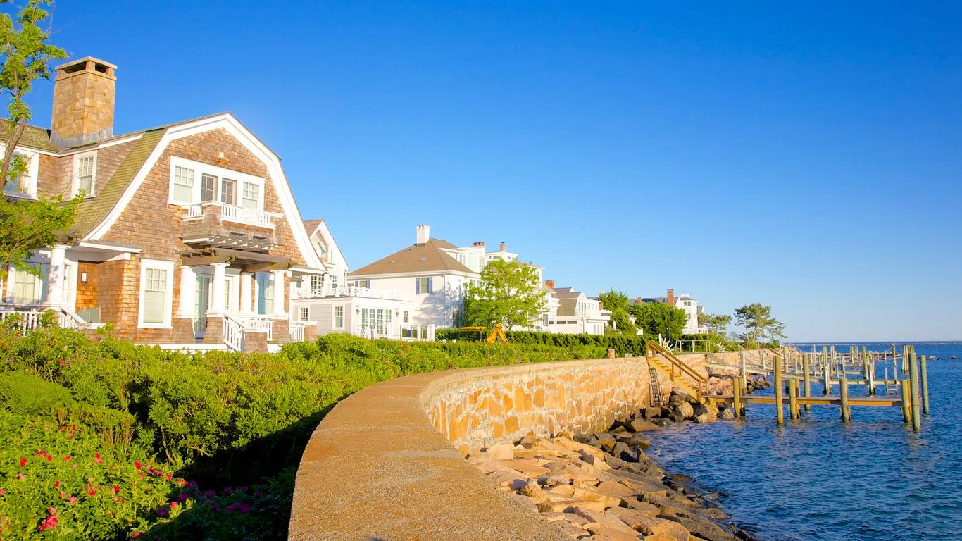 Exclusive Car Service from Logan Airport to North Stonington, CT