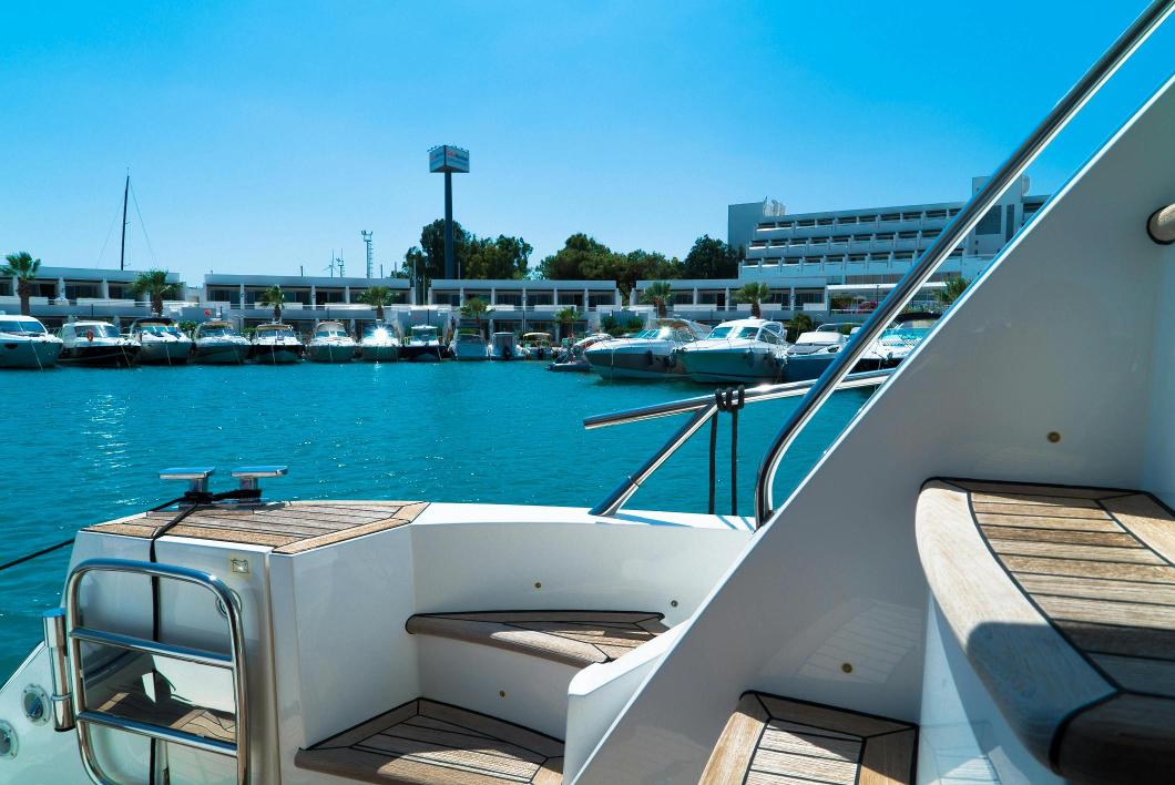 Your Limo Ride to Woods Hole Ferry Terminal
