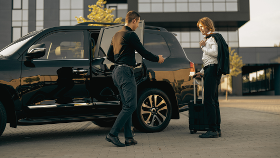  Harvard, MIT & More: The Best Car Services for College Visits in Boston