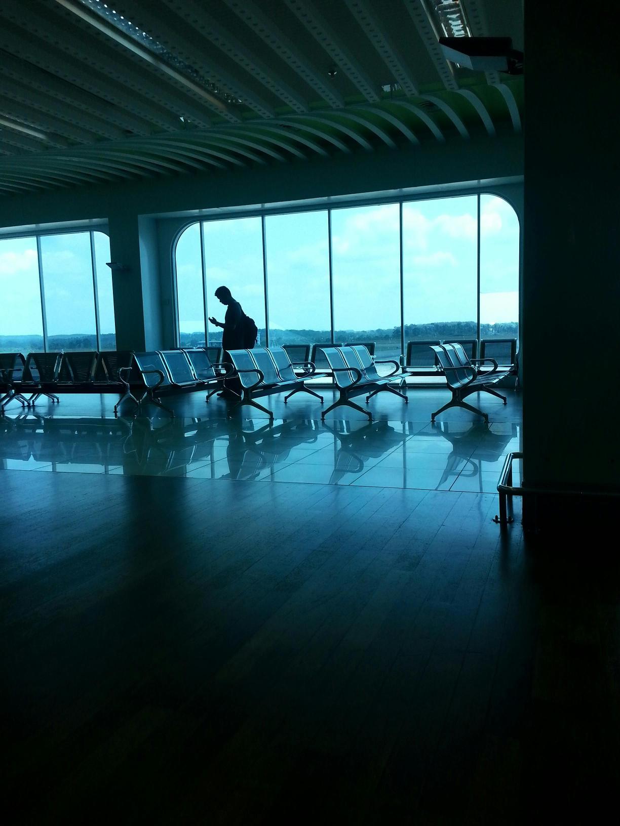 Premier Car Service: Logan Airport to South Kingstown, RI
