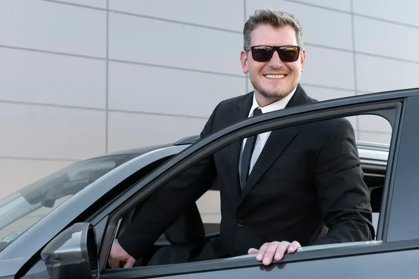 Logan Airport to Tiverton, RI Private Car Service