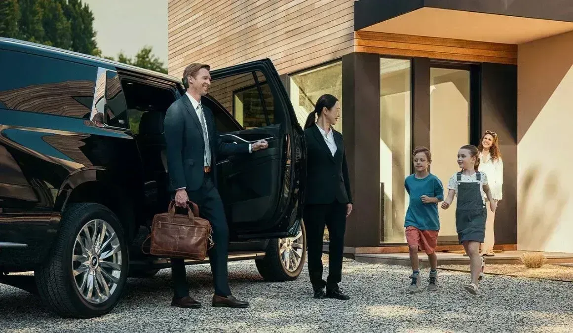 Luxury Car Service from Logan Airport to Minot, ME