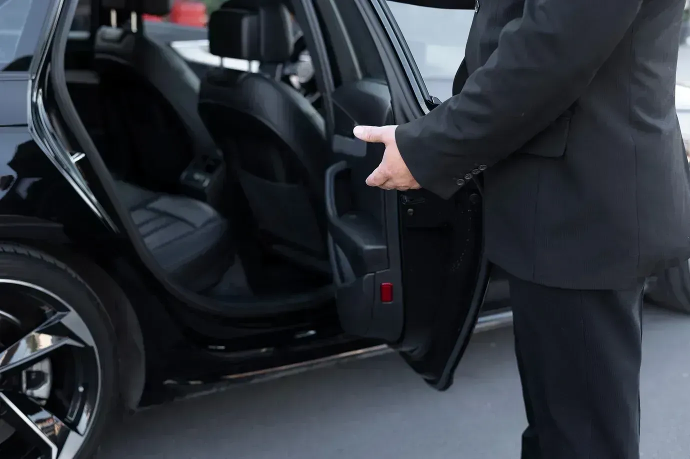 Luxury Car Service from Logan Airport to Warren, Vermont
