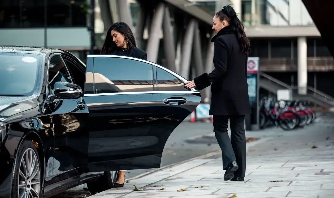 Premium Car Service from Logan Airport to Bradford, RI