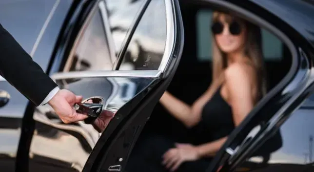Luxury Car Service from Sullivan, NH to Logan Airport