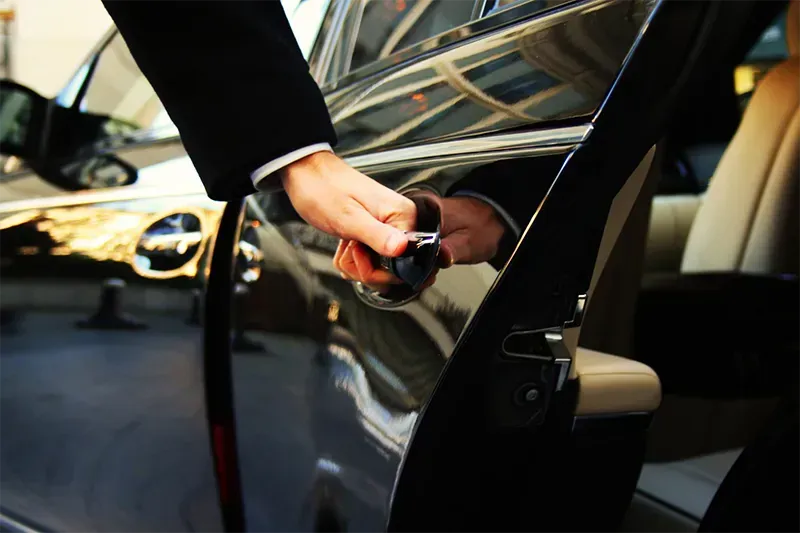 Logan Airport to Nottingham, NH: Premium Car Service