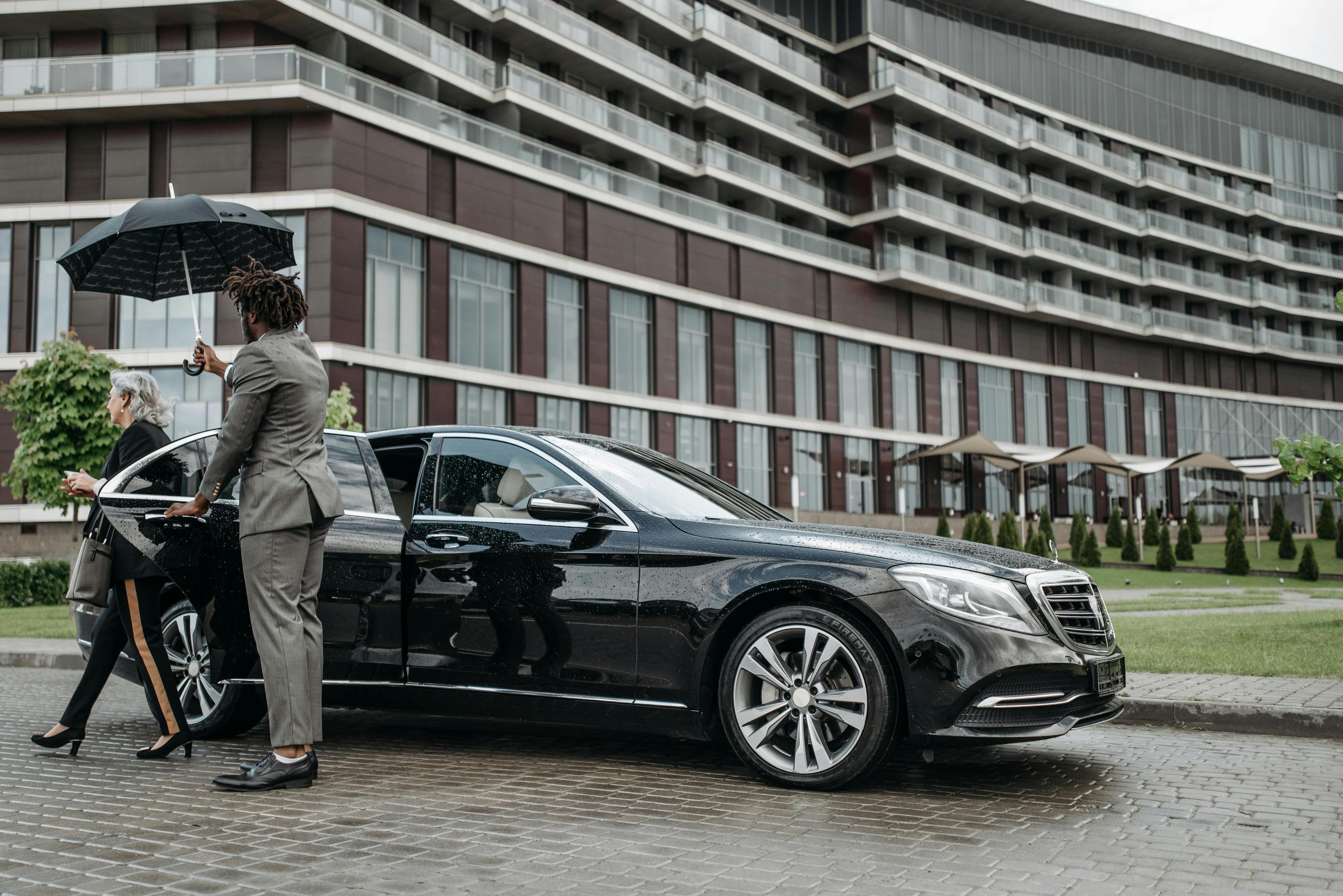 Logan Airport to Franklin, MA Exclusive Car Service 