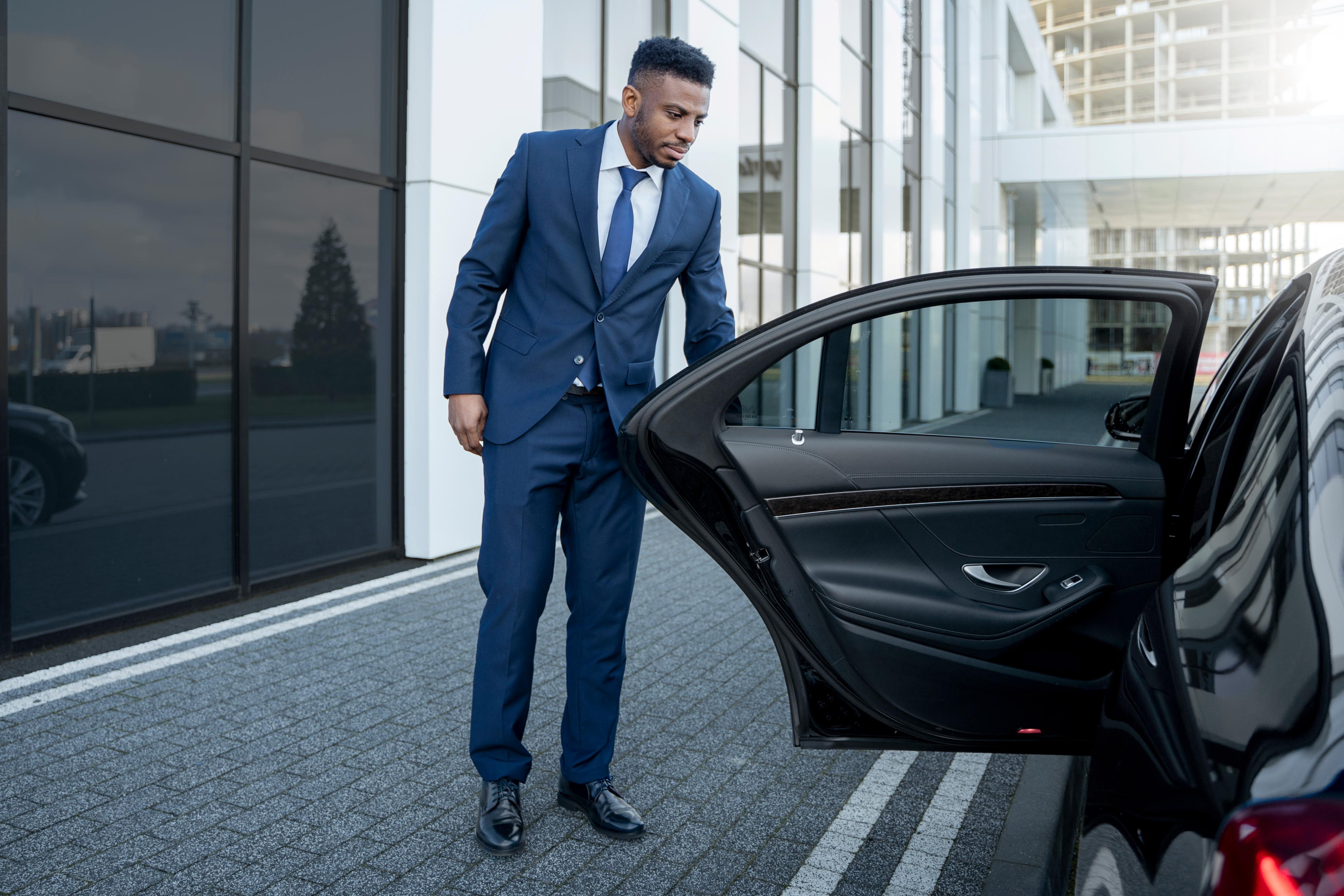 Logan Airport to Sandwich, MA: Exclusive Car Service