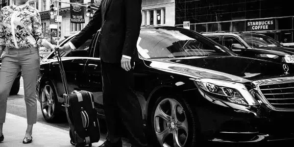 Logan Airport to Candia, NH: Your Luxury Car Service Awaits