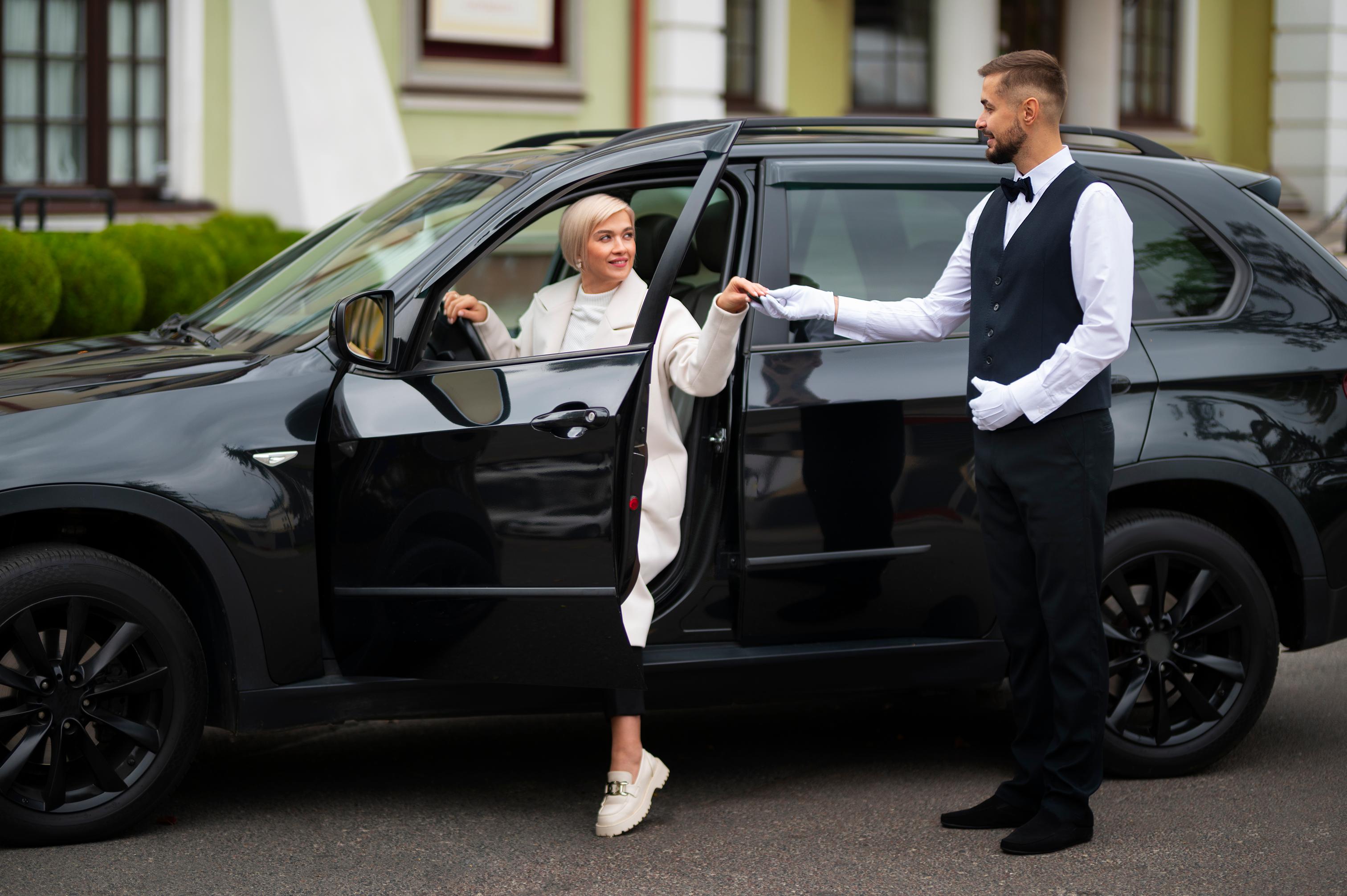 Logan Airport to Bondsville, MA Luxury Car Service