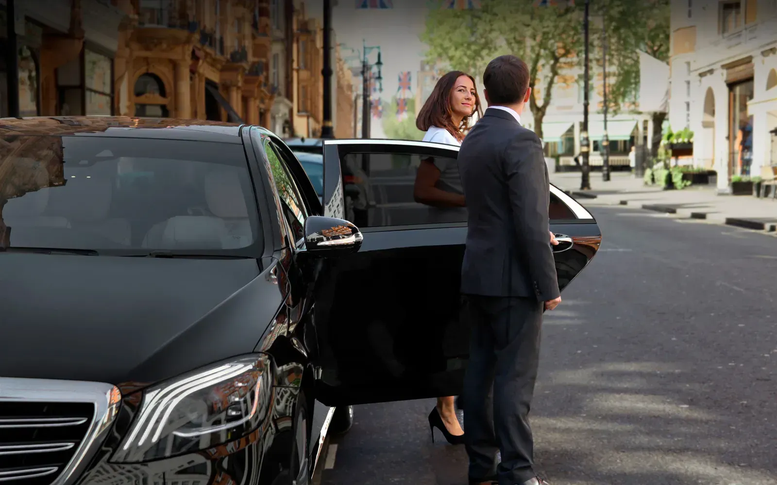 First-Class Car Service from Logan Airport to Orford, NH