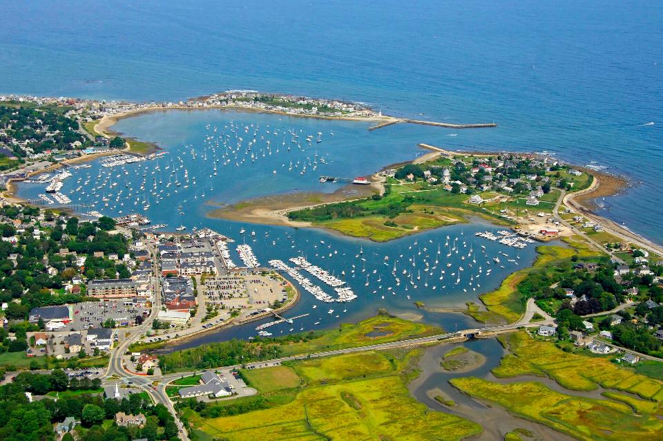 Limo & Car Service from/to Logan Airport to Scituate, MA