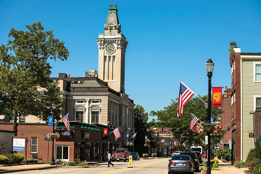 Limo & Car Service from/to Logan Airport to Marlborough, MA