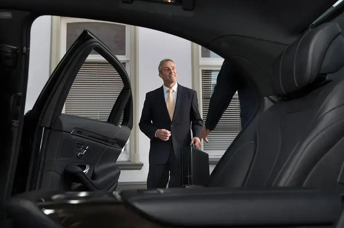 Limo Service for Boston Logan International Airport 
