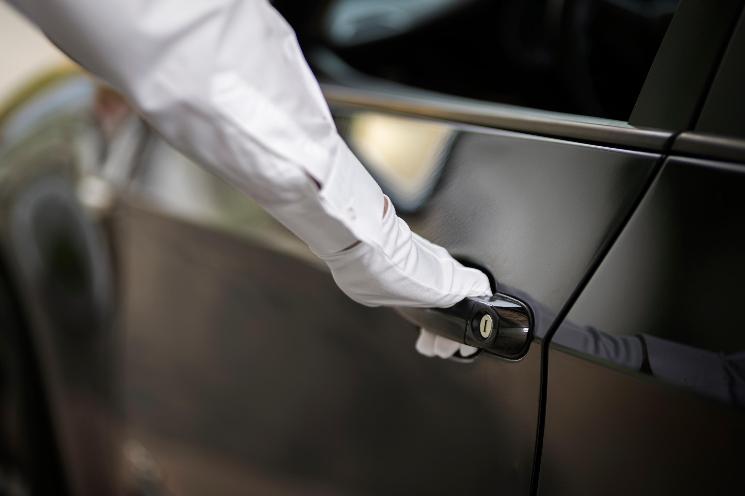 Exclusive VIP Car Service from Fiskdale, MA to Logan Airport
