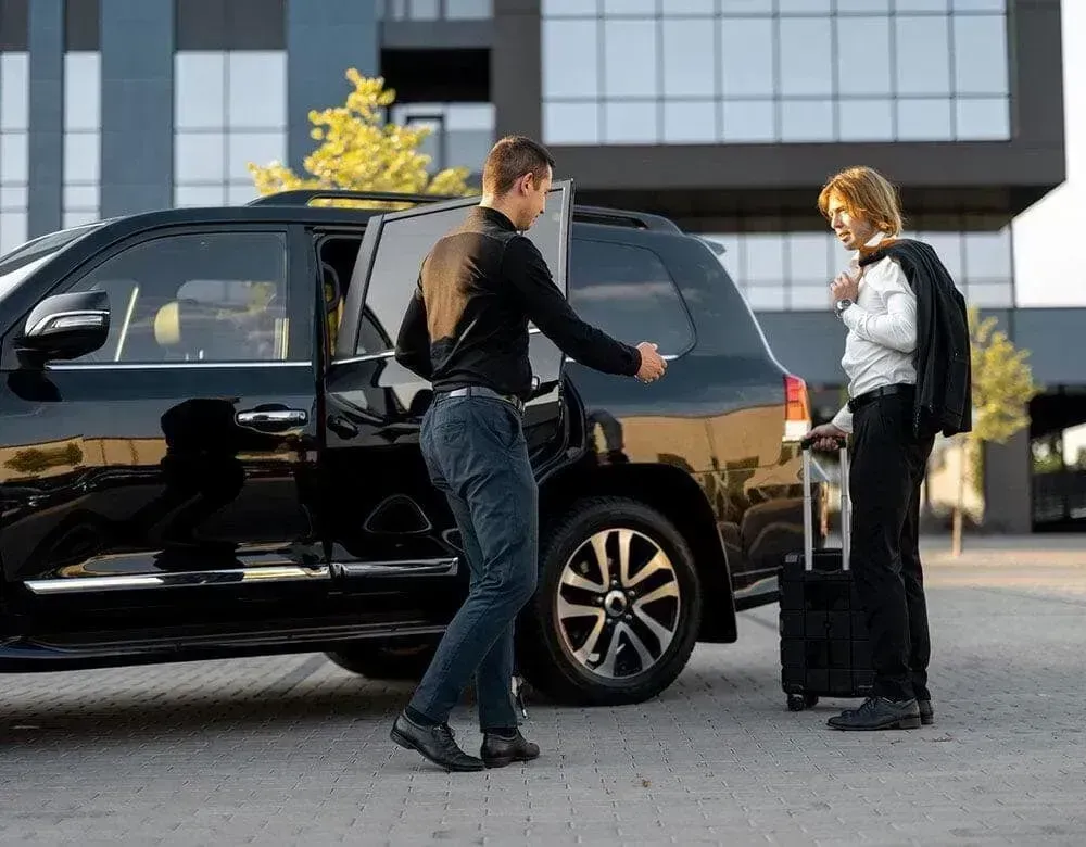 Luxury Car Service: Logan Airport to West Burke, VT