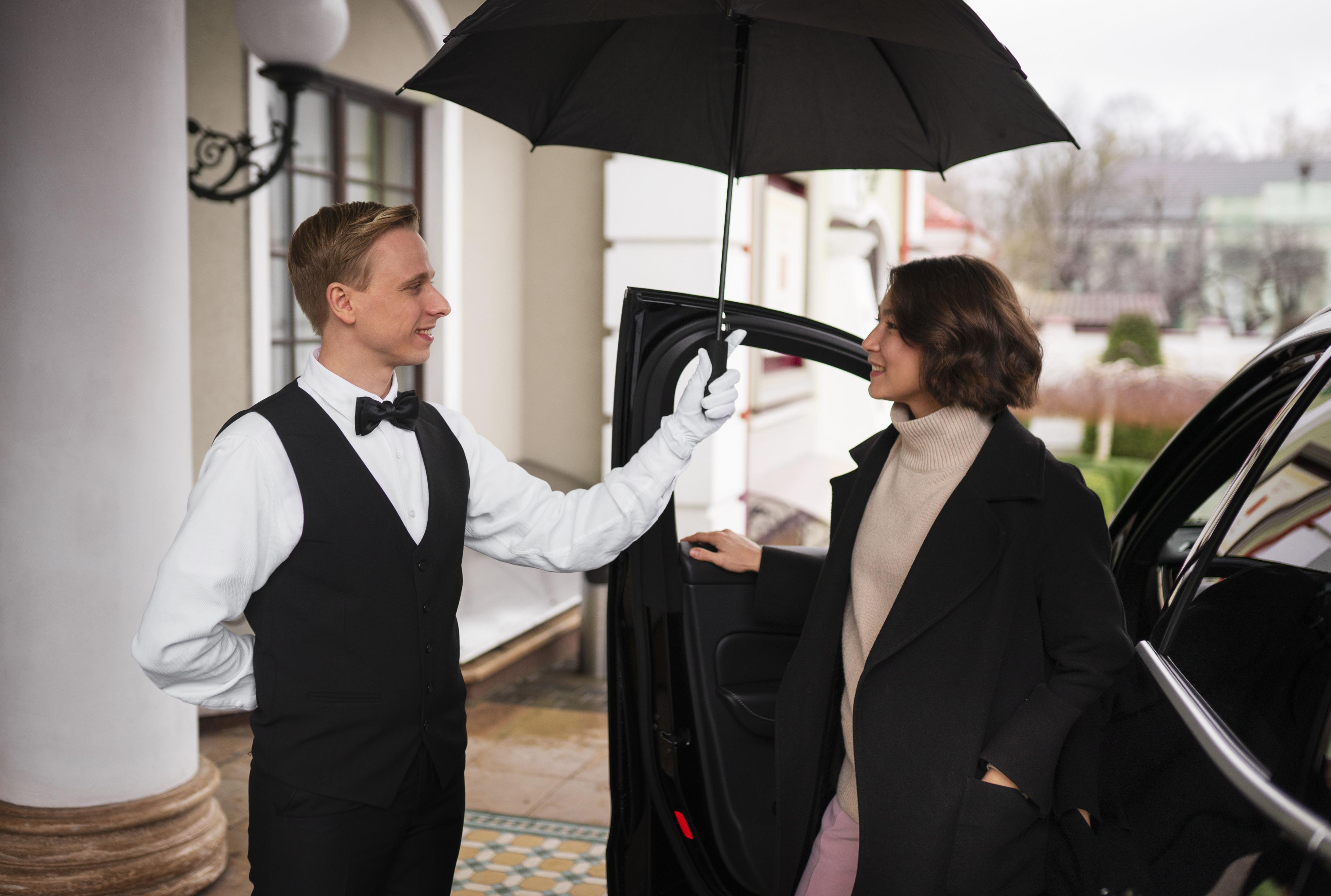 Luxury Car Service from Avon, CT to Logan Airport