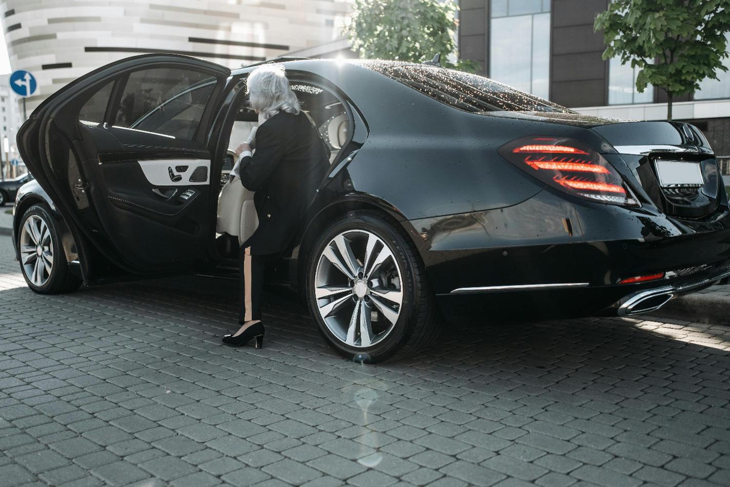 Private Car Service from Logan Airport to Barnstable, MA